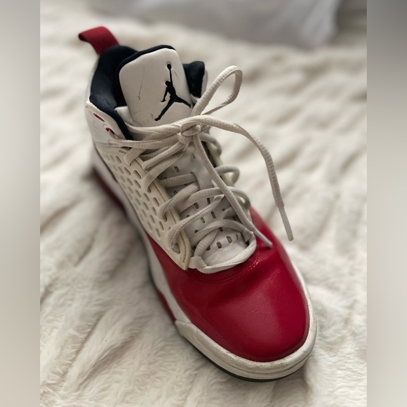 Jordan Maxin 200 GS White/Gym Red - Picture 2 of 5